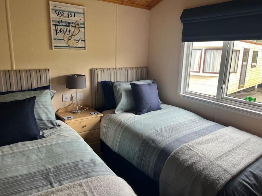Lake View Lodge 米勒姆 外观 照片